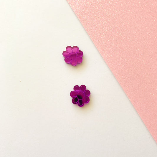 7 Petal Flower 15mm Engraved Studs
