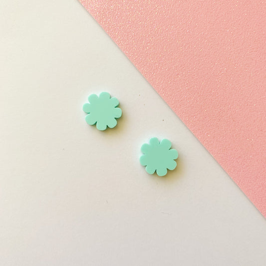 Pair of 8 Petal Flower Studs 10mm & 15mm