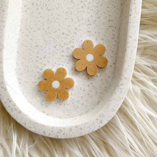 Six Petal Daisy Dangle - Paint Fill