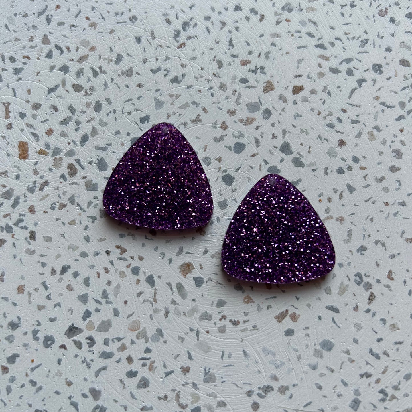Rounded Triangle Dangles