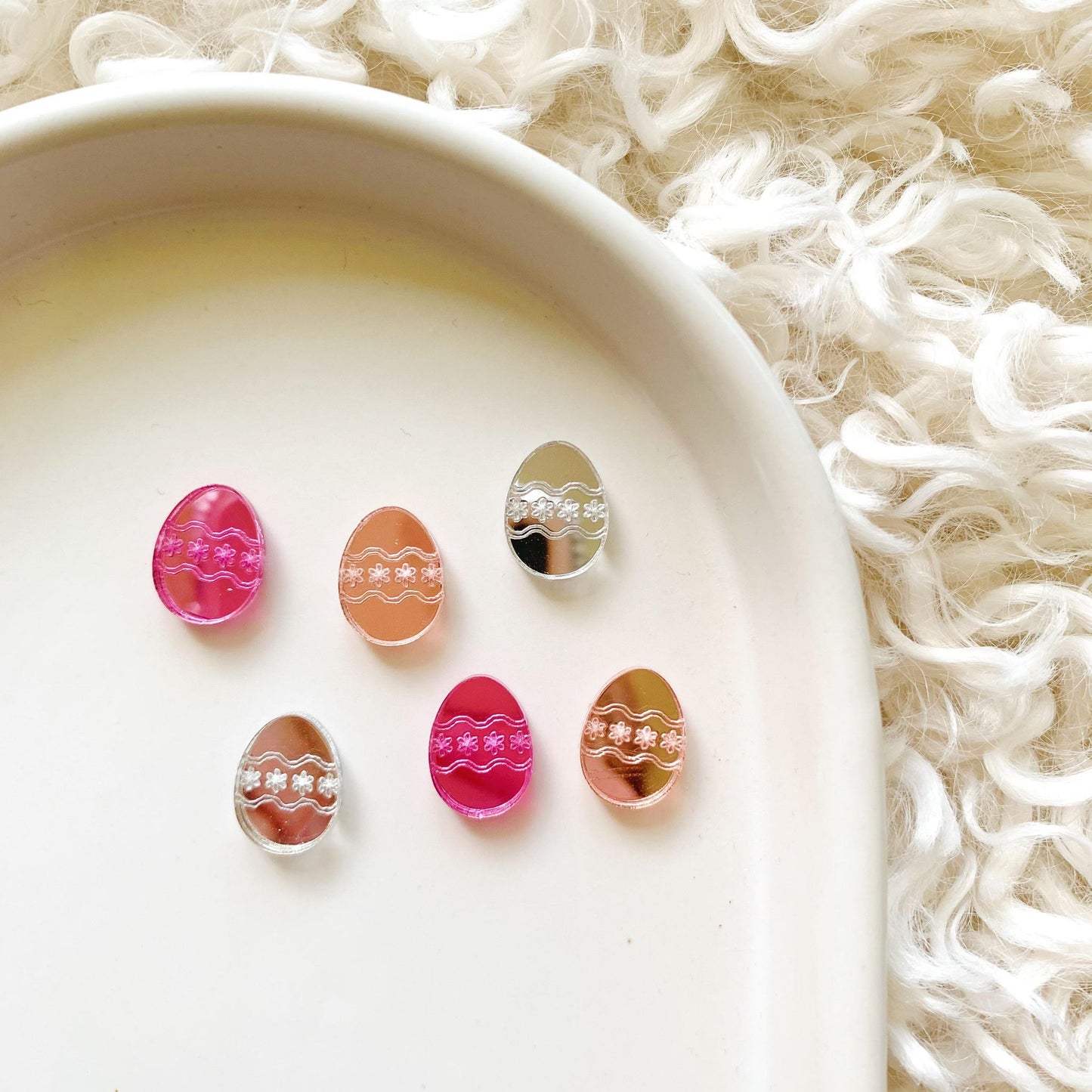 Engraved Flower Easter Egg 15mm Stud - Pair of Blanks