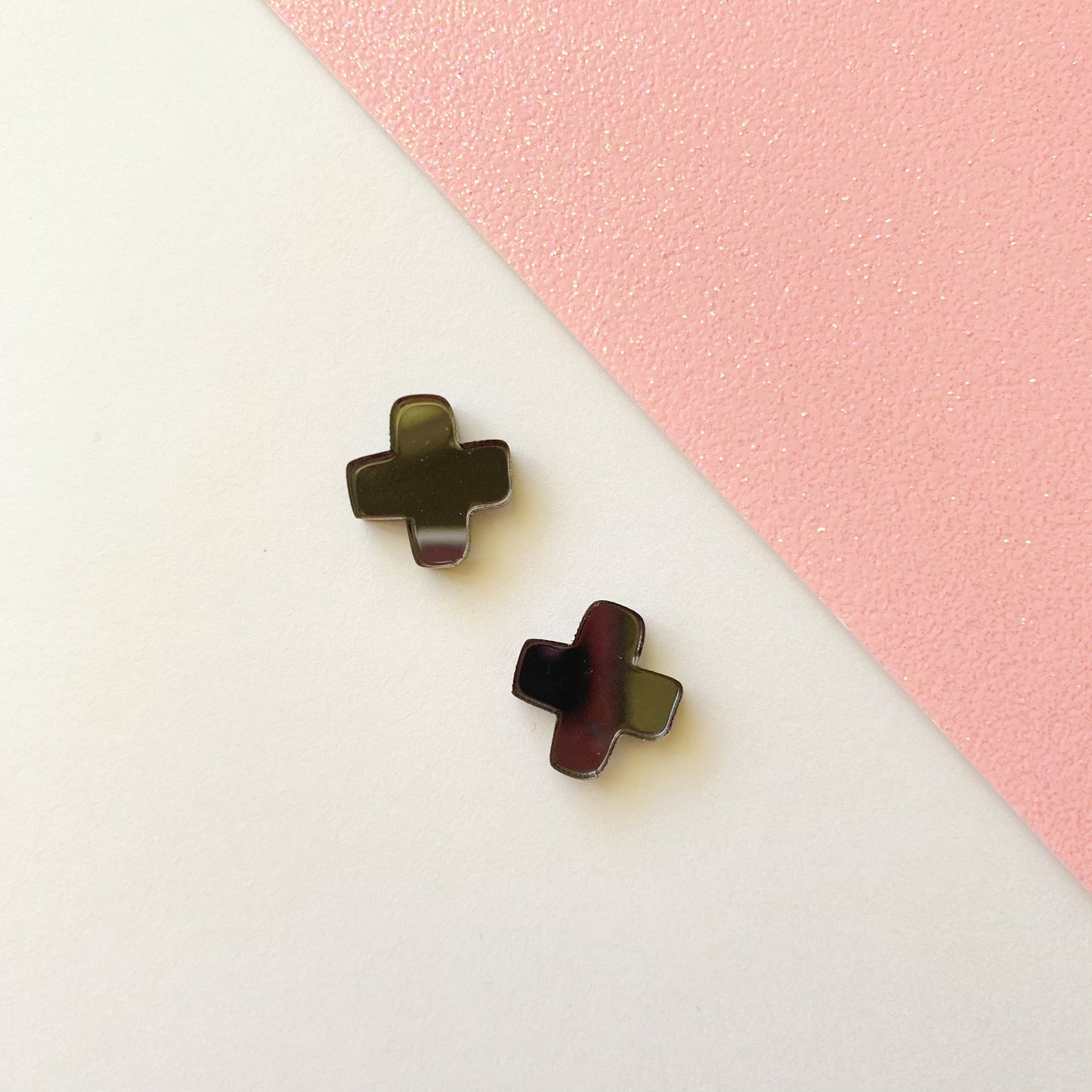 Pair of Kisses 15mm Stud Blanks