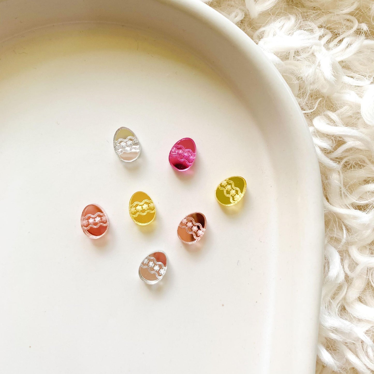 Engraved Flower Easter Egg 10mm Stud - Pair of Blanks